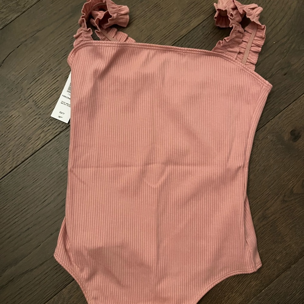 NWT aritzia body suit